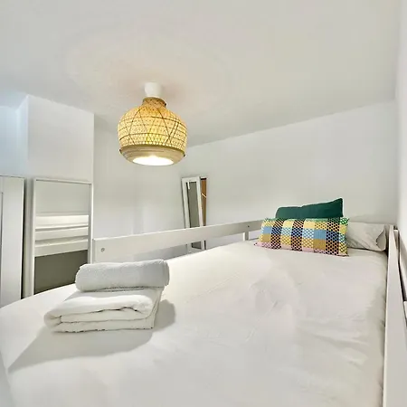 Torres De Yomely - M2c アパート *