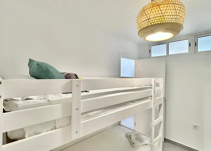 Torres De Yomely - M2c