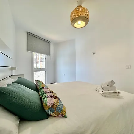 Torres De Yomely - M2c Appartement